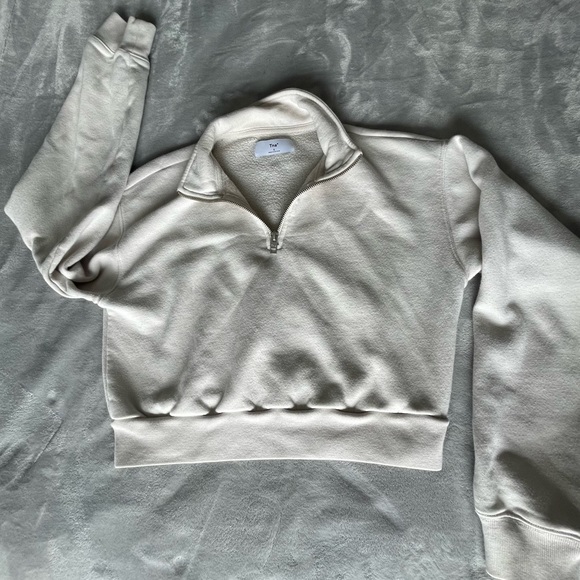 Small “warm up crop” - TNA - Picture 4 of 12